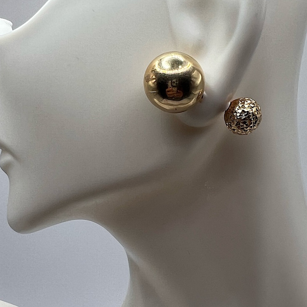 18kt pure solid yellow gold round ball earring - Picture 6 of 8